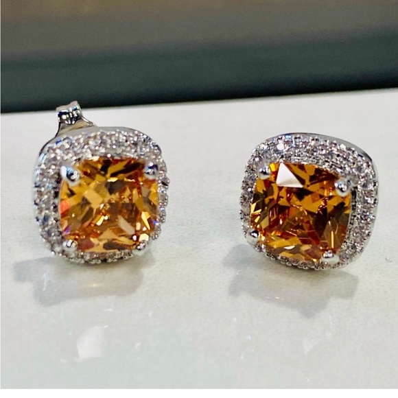 🎁Light peach stud earrings - Picture 5 of 7